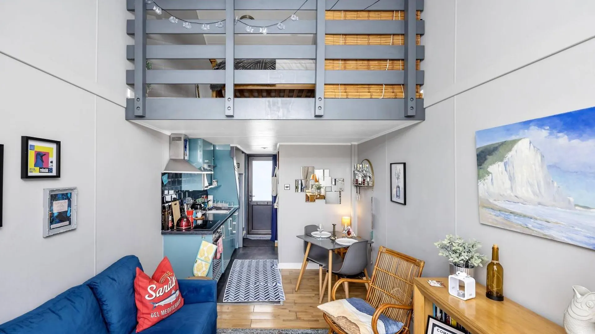 펜션 Brighton Water Cabin At The Marina, Free Parking By My Getaways